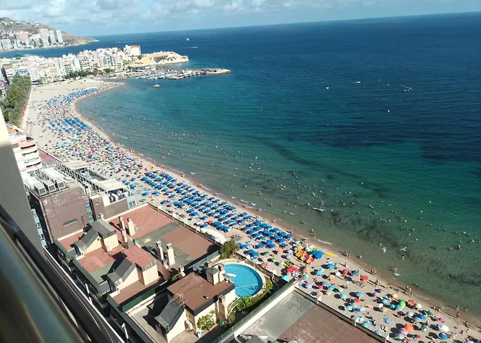 Apartamento En Benidorm Con Vistas Espectaculares Al Mar